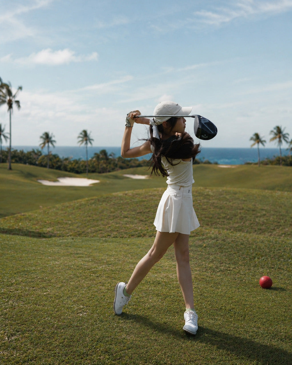 Sherell AI Swing Side View.jpg__PID:03da95d5-a8db-4060-bbe3-7cfb0e3bae38
